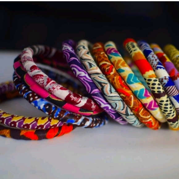 AFRICAN FABRIC BANGLE (SET OF 3) - Picture 3 of 7